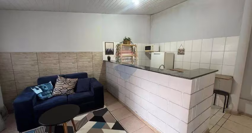 Casa para alugar em centro de 50.00m² com 1 quarto e 1 garagem