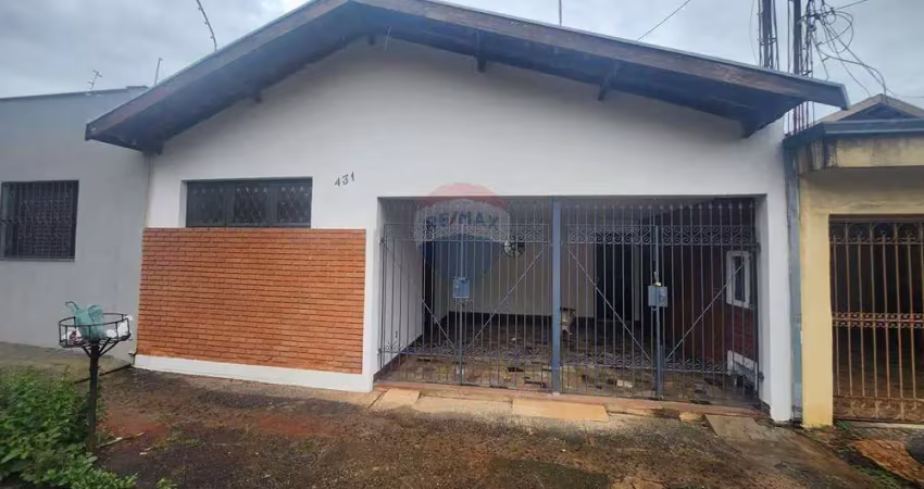 Casa para venda em centro de 131.24m² com 2 quartos, 1 suite e 2 garagens