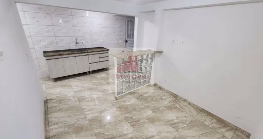 Casa para alugar em centro de 70.00m² com 2 quartos e 1 garagem