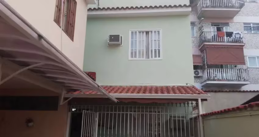 Casa para venda em irajá de 94.00m² com 4 quartos, 1 suite e 1 garagem