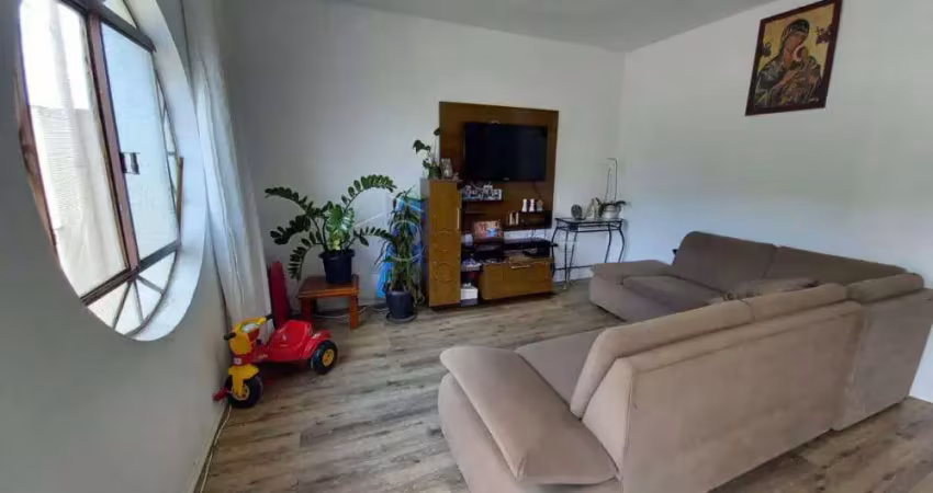 Casa para venda em jardim estádio de 239.00m² com 3 quartos, 1 suite e 5 garagens