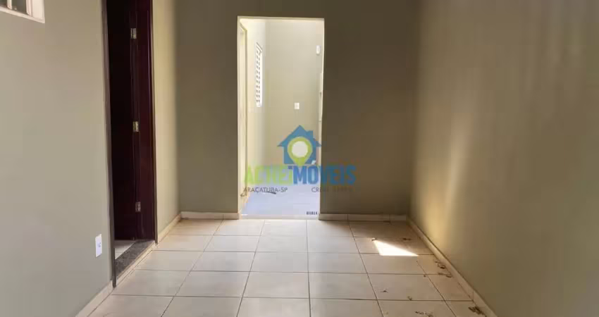 Casa para alugar em ipanema de 84.00m² com 3 quartos, 1 suite e 1 garagem