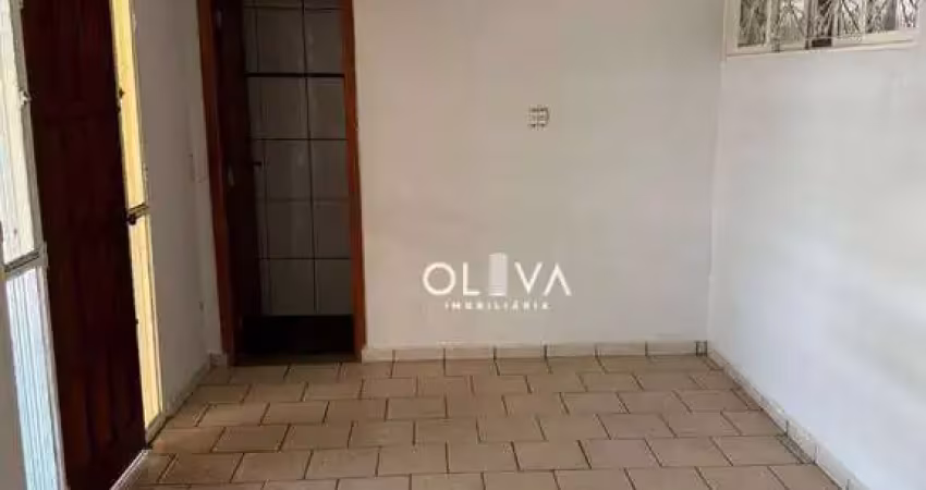 Casa para venda em parque industrial de 240.00m² com 3 quartos, 3 suites e 3 garagens