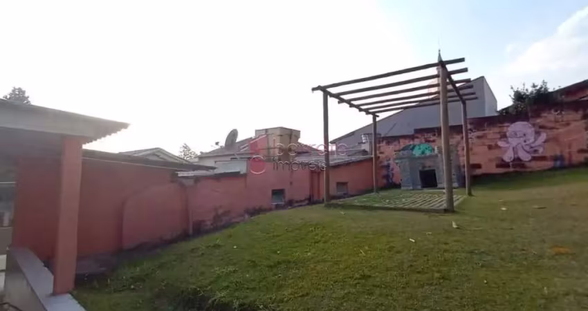 Casa para venda em núcleo colonial barão de jundiaí de 241.00m² com 4 quartos e 4 garagens