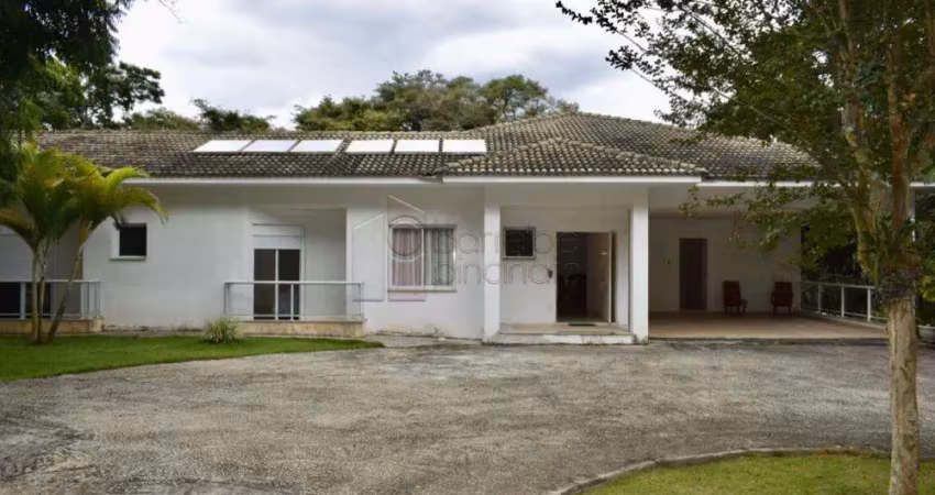 Casa de condomínio para alugar em caxambu de 479.00m² com 3 quartos, 3 suites e 9 garagens