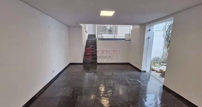 Casa para alugar em vila boaventura de 266.00m² com 5 quartos, 1 suite e 2 garagens