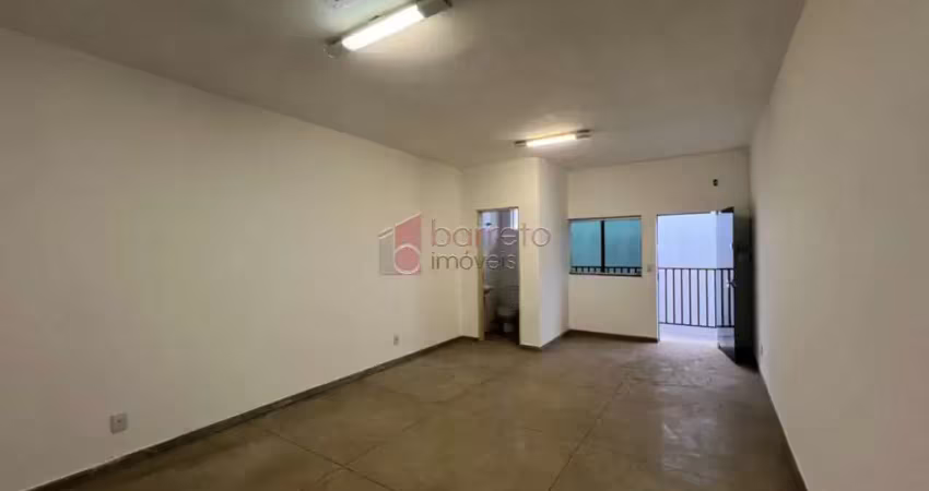 Sala comercial para alugar em cidade luiza de 29.00m²