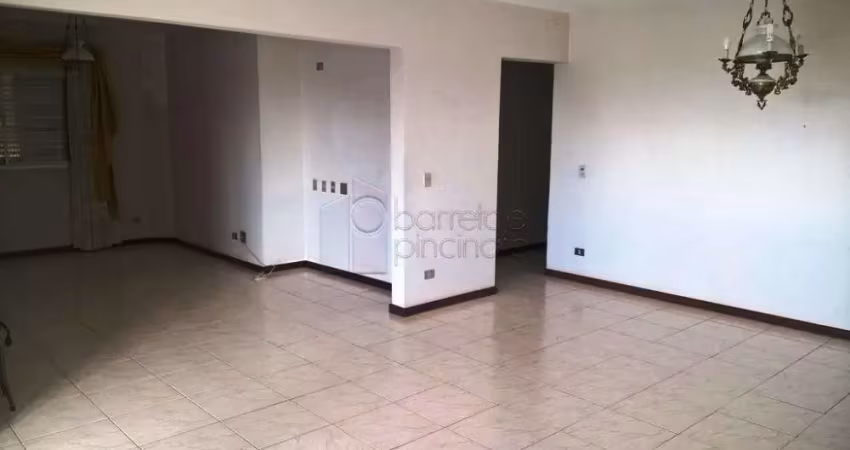 Apartamento para venda em centro de 215.00m² com 3 quartos, 3 suites e 2 garagens
