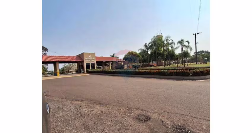 Terreno em condomínio fechado à venda no Centro, Sabino 