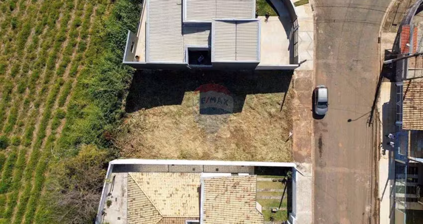 Terreno para venda em residencial jardim perolla ii de 289.10m² com 3 quartos, 1 suite e 2 garagens