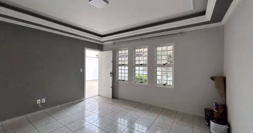 Casa para alugar em jardim regina de 300.00m² com 3 quartos, 1 suite e 4 garagens