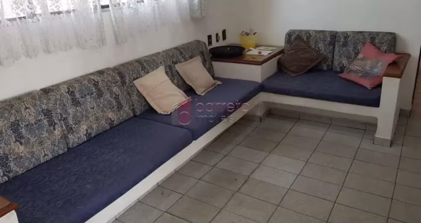 Casa para venda em vila municipal de 232.00m² com 3 quartos e 2 garagens