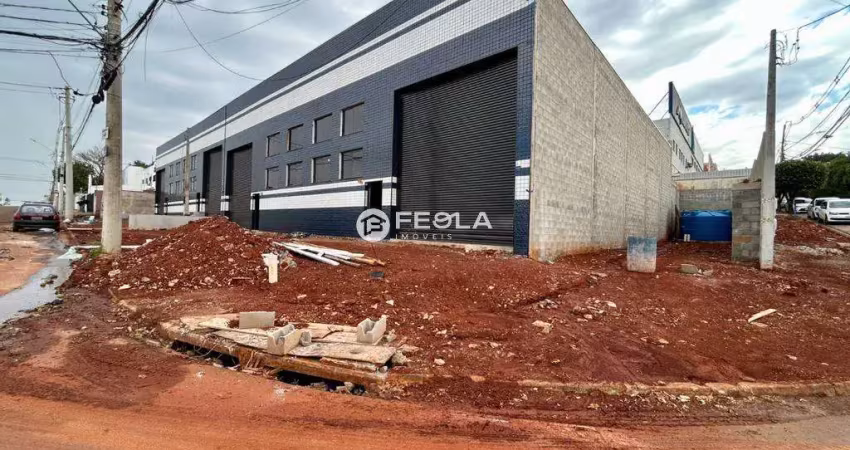 Loja para alugar em jardim werner plaas de 300.00m² com 4 garagens