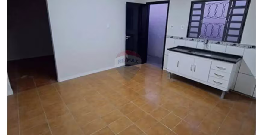 Casa para alugar em jardim pacaembu de 50.00m² com 1 quarto e 1 garagem