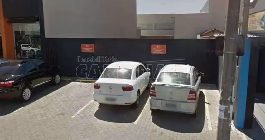 Terreno à venda na Avenida Sallum, 915, Vila Prado, São Carlos