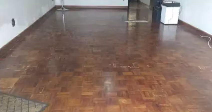 Sobrado para venda em jaguaré de 220.00m² com 4 quartos, 1 suite e 2 garagens
