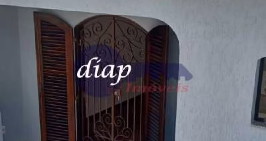 Excelente sobrado no Jardim las Vegas com 3 dormitórios, sendo 1 suíte com varanda e dois dormitórios com armários embutidos, sala ampla, cozinha e co