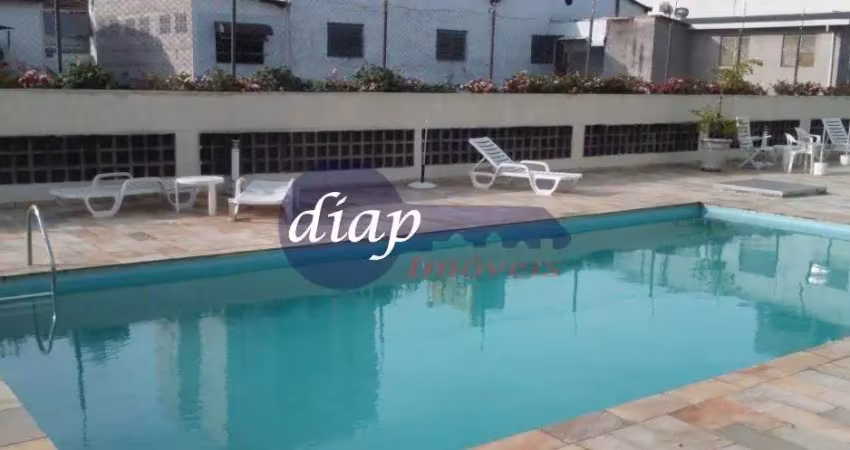 Ótimo apartamento no bairro da Saúde com 2 dormitórios, sendo 1 dos dormitórios planejados, sala dois ambientes com sacada, cozinha planejada, 2 banhe