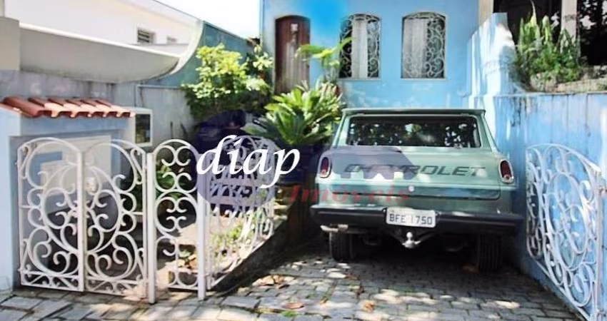 Ótima casa no bairro São Diogo, com 2 dormitórios planejados, sendo 1 suíte, cozinha grande e planejada, 3 banheiros no total, sala ampla, lavanderia,