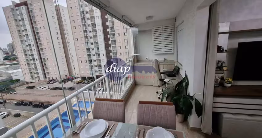 Excelente apartamento no bairro mooca, todo mobiliado em porcelanato com 1 dormitório com armários embutidos, cozinha planejada com fogão cooktop elét