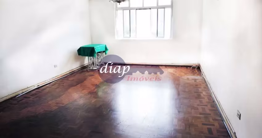Excelente e espaçoso apartamento no bairro tatuapé, semi-mobiliado com 3 dormitórios, sendo 1 suíte, cozinha com armários embutidos, fogão e geladeira