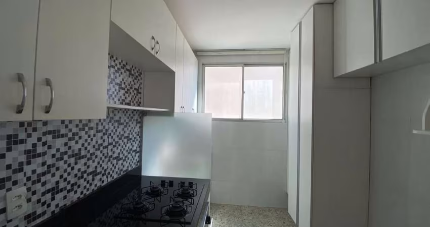 Vendo apartamento 3 quartos excelente localização no Buritis