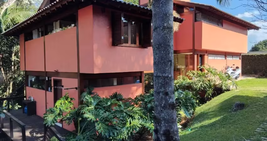 Imperdível oportunidade: casa em condomínio à venda na serra da cantareira-sp,  2 suítes, 3 salas, 4 banheiros, 3 vagas, 250m².