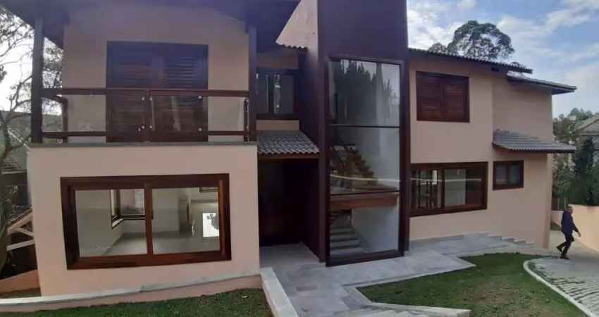 Casa em condomínio para locação na serra da cantareira-sp, residencial suíça. 3 suítes, 3 salas, 5 banheiros, 4 vagas, 380m².
