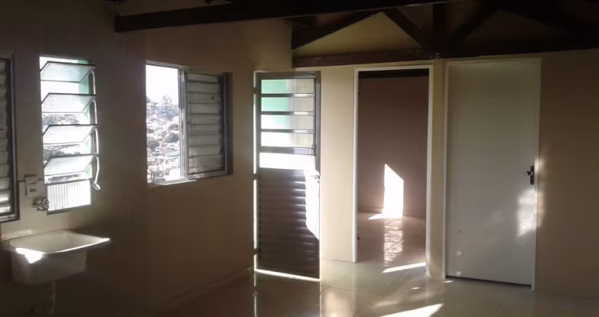 Imóvel com 11 casas no terreno