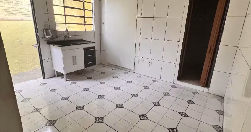 Casa com 1 quarto para alugar na Rua Capitão John Cordeiro e Silva, 207, Jardim Luso, São Paulo