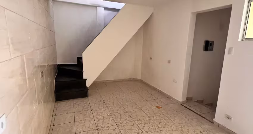 Casa com 1 quarto para alugar na Rua Capitão John Cordeiro e Silva, Jardim Luso, São Paulo