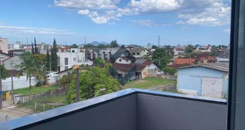 Apartamento de dois quartos no bairro Iririu