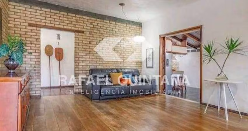 Casa à Vendas, 5 Quartos sendo 1 Suíte, 5 Vagas, 313m², Lagoa da Conceição, Florianópolis - SC