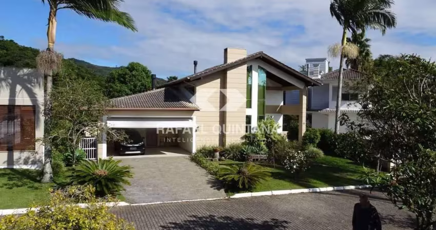 Casa à venda, 4 quartos sendo 4 suítes, 4 vagas, condomínio fechado de alto padrão, córrego grande, florianópolis - sc