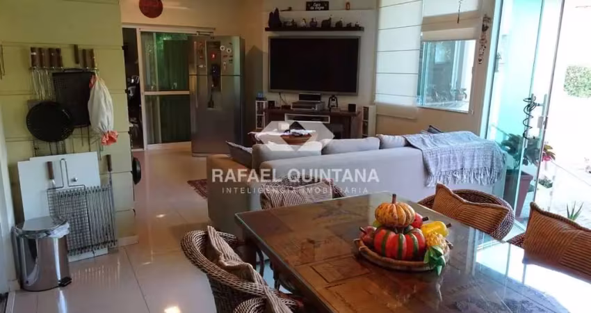 Venda: casa 4 quartos sendo 4 suítes, 4 vagas, condomínio fechado de alto padrão, córrego grande, florianópolis - sc