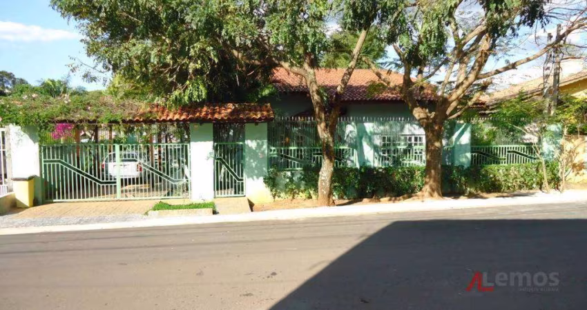 Casa com 3 dormitórios à venda, no bairro Jardim Paulista em Atibaia/SP - CA0251