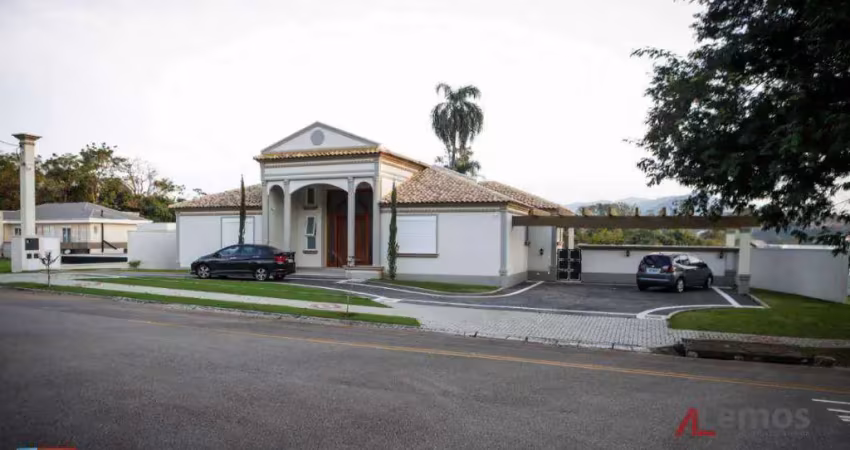 Casa com 5 quartos, 500 m², à venda no Porto Atibaia em Atibaia/SP - CA0581