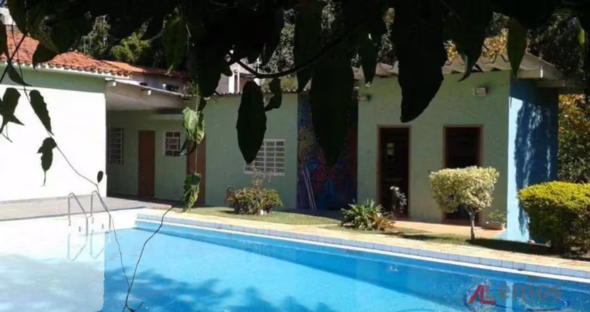 Chácara com 6 dormitórios à venda, no bairro Rosário em Atibaia/SP - CH0018