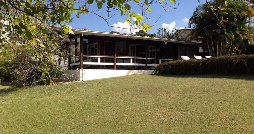 Casa com 4 dormitórios à venda de 247 m² no Jardim Paulista em Atibaia/SP - CA0234