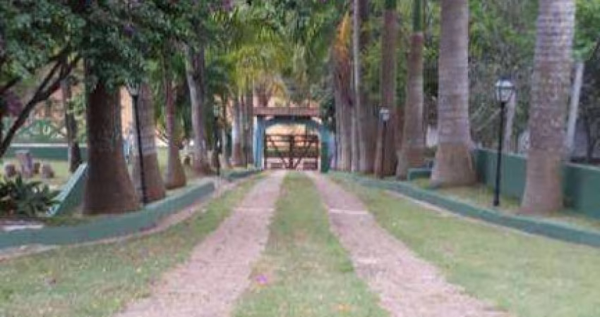 Chácara com 3 dormitórios à venda, 5000 m² por R$ 2.250.000,00 - Portão - Atibaia/SP
