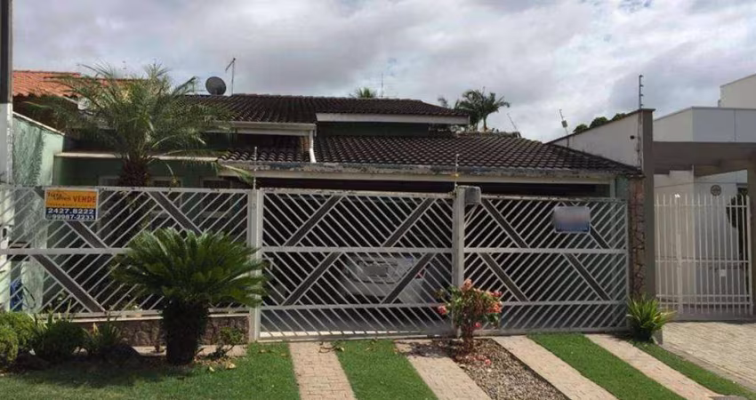 Casa com 3 dormitórios à venda de 141 m² na Vila Helena em Atibaia/SP - CA3805