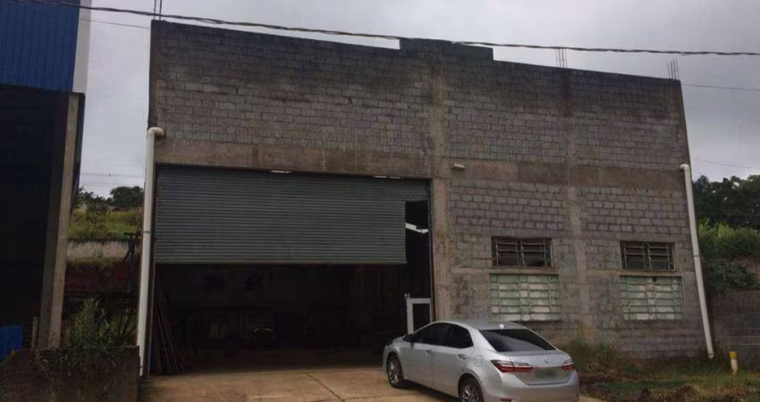 Galpão à venda, 703 m² - Vicente Nunes - Nazaré Paulista/SP - GA0071