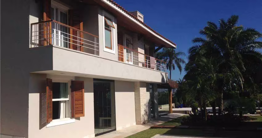 Casa com 4 suítes à venda de 690 m² na Vila Santista em Atibaia/SP - CA0044