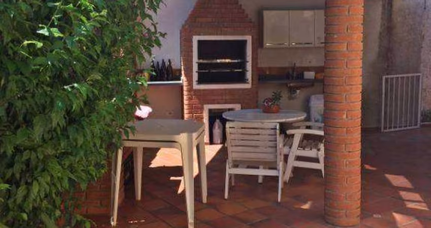 Casa com 4 dormitórios à venda de 171 m² na Vila Santista em Atibaia/SP - CA2735
