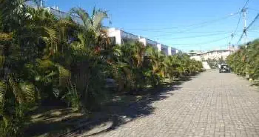 Casa com 4 quartos para alugar no Buraquinho, Lauro de Freitas 