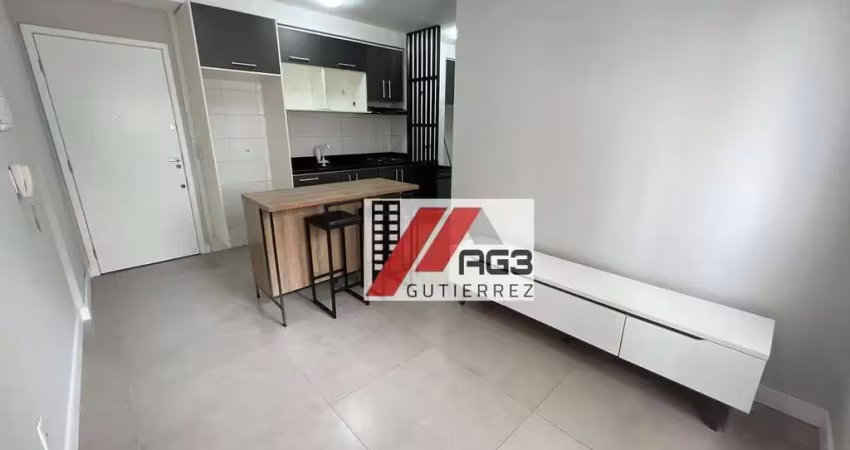 Apartamento reformado com móveis planejados com 2 dormitórios, vaga e lazer completo no bairro do limão