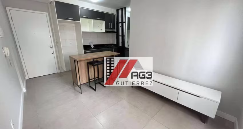 Apartamento reformado com móveis planejados com 2 dormitórios, vaga e lazer completo no Bairro do Limão