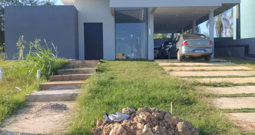 Venda ou troca casa Térrea em condominio