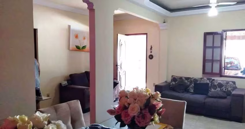Casa duplex com 4 quartos