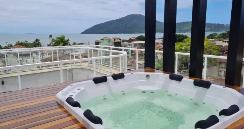 Cobertura com 500m², sendo 3 suítes e vista mar para a orla do itaguá!